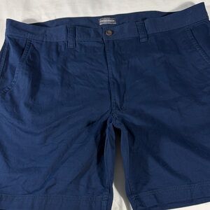 St. John's Bay mens navy blue Flat Front Short 9" inseam chino shorts - size 44